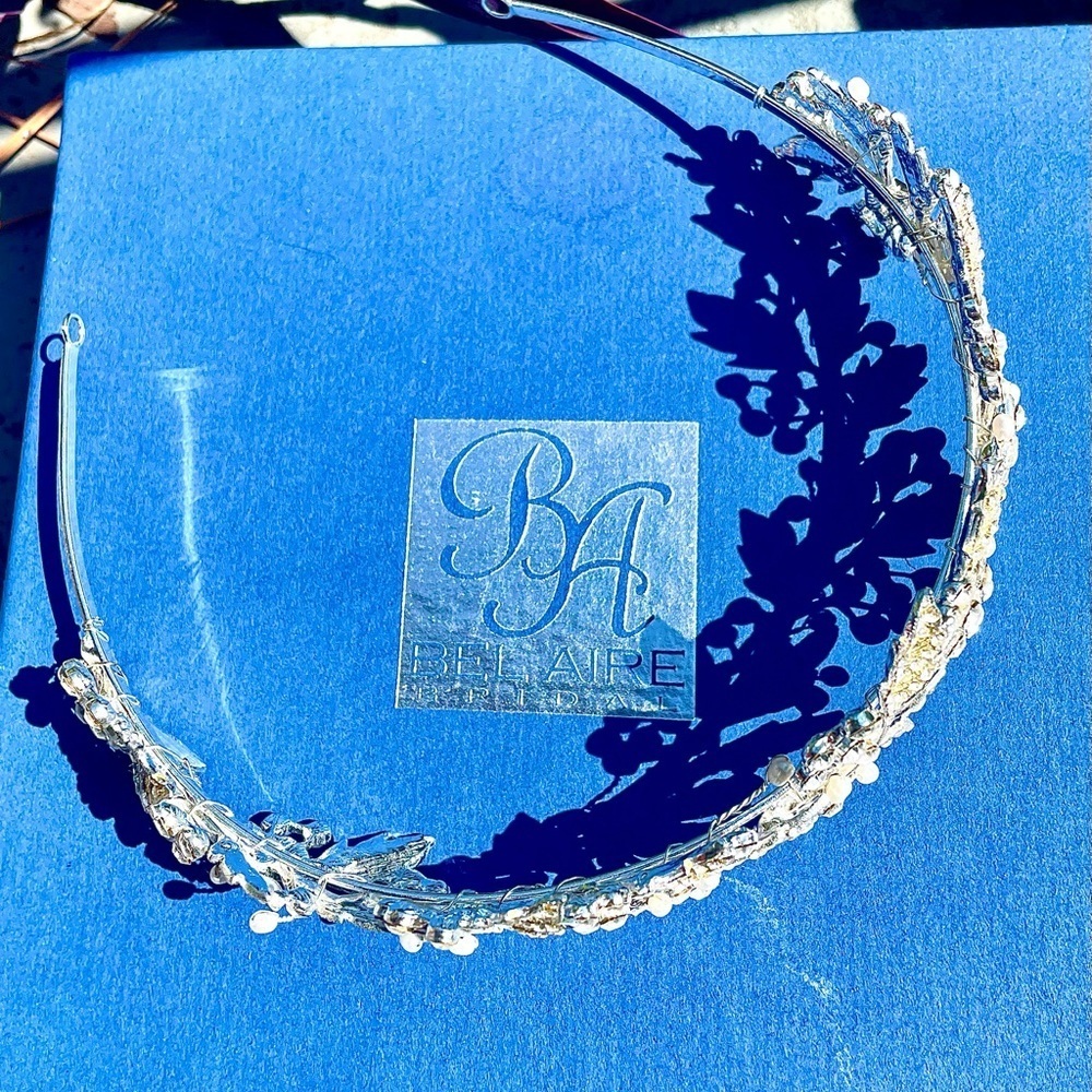 Bel Aire Bridal Tiara Crystal, Pearl & Gold Leaf Headpiece Headband RARE edition - Picture 12 of 14